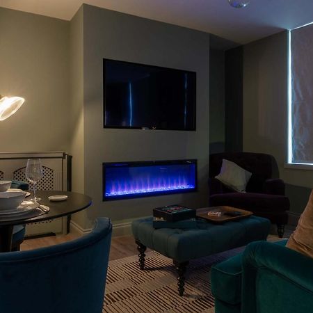 Beautiful Modern 1 Bedroom Apartment, City Centre Bath Exterior photo